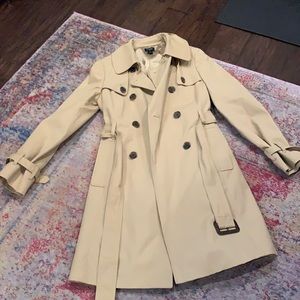 Classic, fitted, trench coat